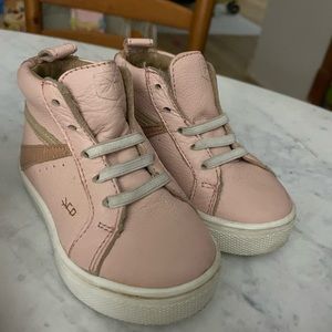 Freshly Picked toddler leather shoes light pink size 5